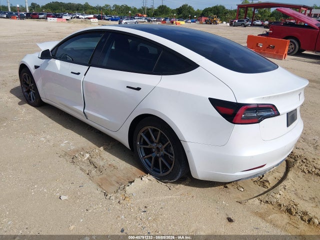 Tesla Model 3 Standard Range Plus Rear-wheel Drive 2021 5YJ3E1EA4MF099001 Image 3