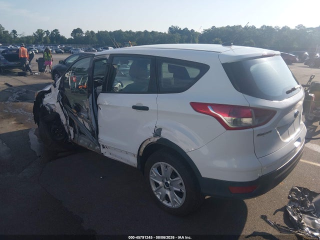Продажа на аукционе авто 2015 Ford Escape S, vin: 1FMCU0F76FUA28209, номер лота: 45791245