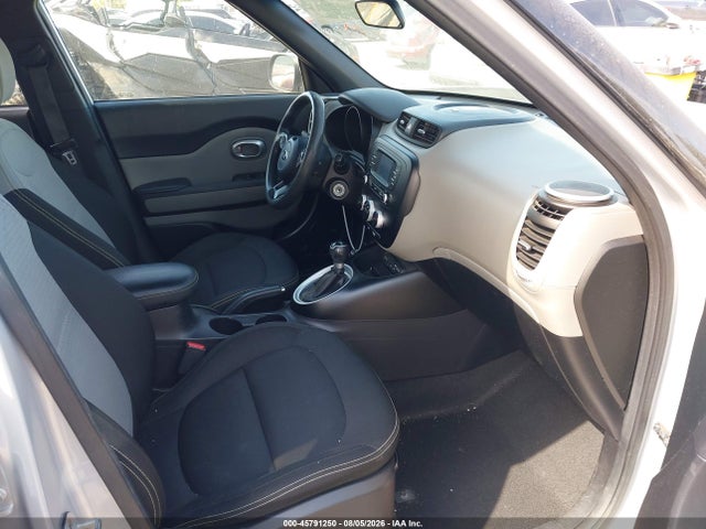 KIA SOUL + 2016 KNDJP3A55G7869447 Image 5