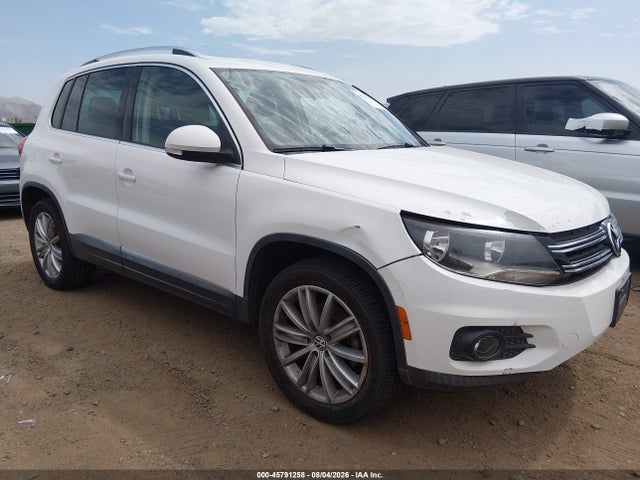 2013 Volkswagen Tiguan Se მანქანა იყიდება აუქციონზე, vin: WVGAV7AX6DW551011, აუქციონის ნომერი: 45791258