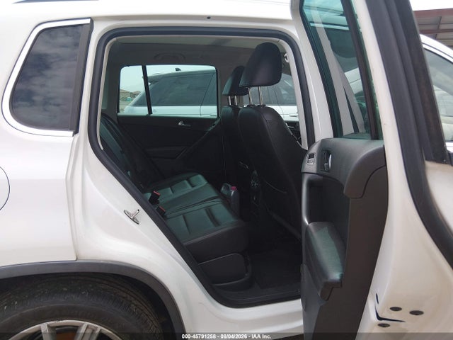 2013 Volkswagen Tiguan Se მანქანა იყიდება აუქციონზე, vin: WVGAV7AX6DW551011, აუქციონის ნომერი: 45791258