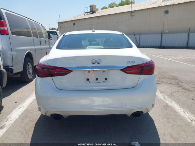 45791260 :رقم المزاد ، JN1EV7AP4JM357982 vin ، 2018 Infiniti Q50 3.0t Luxe مزاد بيع