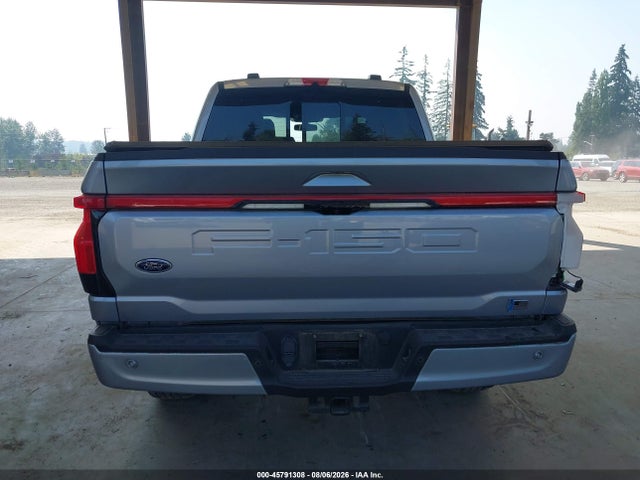 Продаж на аукціоні авто 2022 Ford F-150 Lightning Lariat, vin: 1FTVW1EL7NWG16733, номер лоту: 45791308