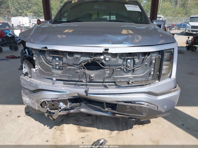 Продаж на аукціоні авто 2022 Ford F-150 Lightning Lariat, vin: 1FTVW1EL7NWG16733, номер лоту: 45791308
