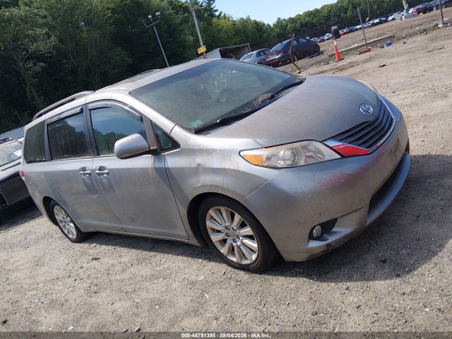Aukcja sprzedaży 2011 Toyota Sienna Xle, vin: 5TDDK3DC4BS030054, numer aukcji: 45791395