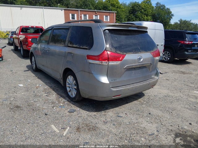 Aukcja sprzedaży 2011 Toyota Sienna Xle, vin: 5TDDK3DC4BS030054, numer aukcji: 45791395