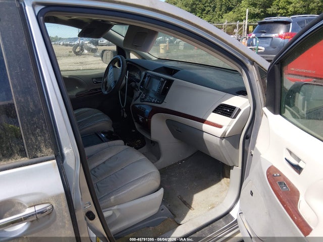 Aukcja sprzedaży 2011 Toyota Sienna Xle, vin: 5TDDK3DC4BS030054, numer aukcji: 45791395