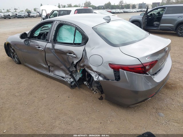 ZARFAMBN2K7605600 Alfa Romeo Giulia Ti Sport Rwd