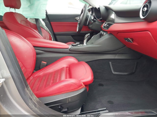ZARFAMBN2K7605600 Alfa Romeo Giulia Ti Sport Rwd
