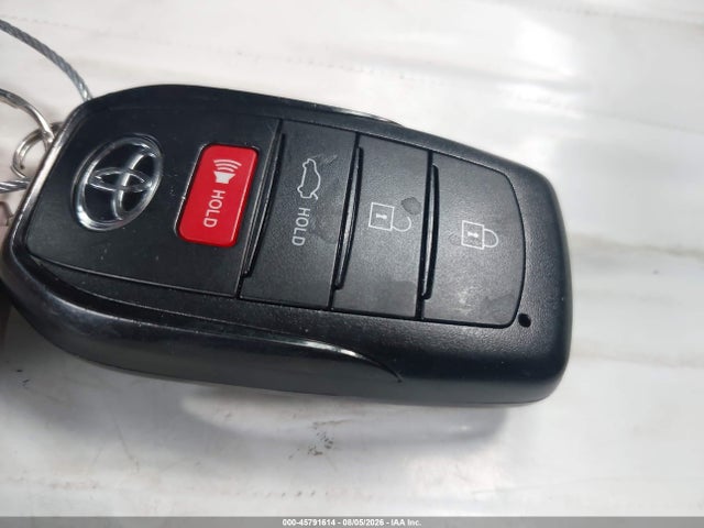 Toyota CAMRY XLE 2026 4T1DAACK0TU666897 Image 11