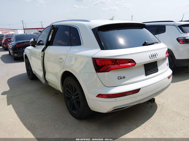 45791632 :رقم المزاد ، WA1CNAFY4J2217830 vin ، 2018 Audi Q5 2.0t Premium/2.0t Tech Premium مزاد بيع