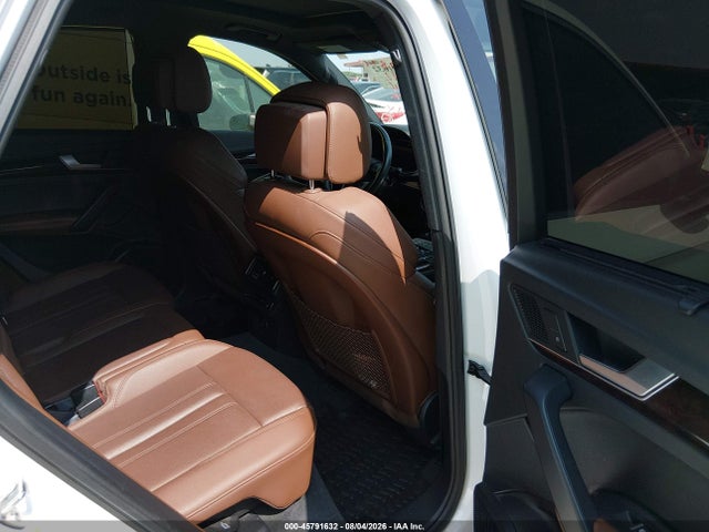 45791632 :رقم المزاد ، WA1CNAFY4J2217830 vin ، 2018 Audi Q5 2.0t Premium/2.0t Tech Premium مزاد بيع