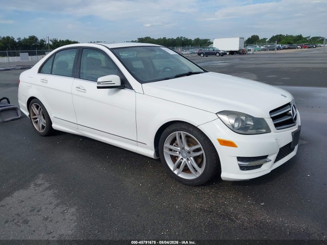 Aukcja sprzedaży 2014 Mercedes-benz C 250 Sport, vin: WDDGF4HB7EA961292, numer aukcji: 45791675