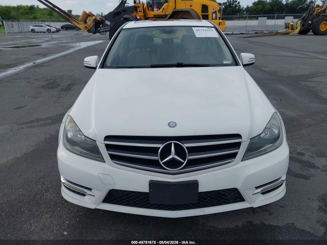45791675 :رقم المزاد ، WDDGF4HB7EA961292 vin ، 2014 Mercedes-benz C 250 Sport مزاد بيع