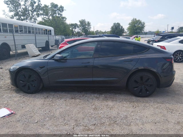 5YJ3E1EA5SF904825 Tesla Model 3 Long Range Rear-wheel Drive/standard Rear-wheel Drive