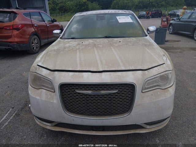 45791720 :رقم المزاد ، 2C3CCAEG7HH586546 vin ، 2017 Chrysler 300c مزاد بيع