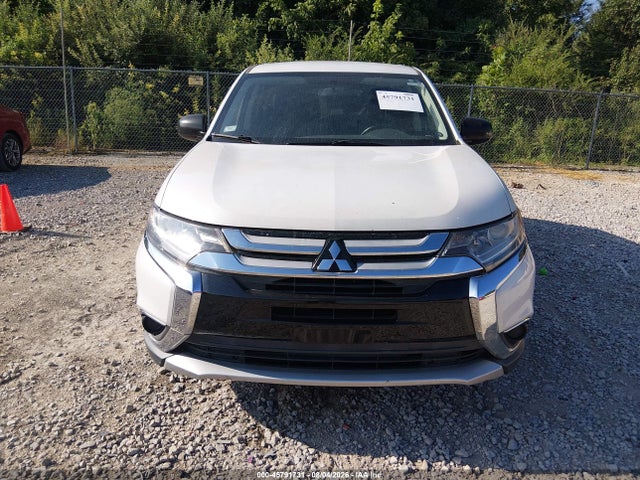 Продаж на аукціоні авто 2016 Mitsubishi Outlander Es, vin: JA4AD2A39GZ003816, номер лоту: 45791731