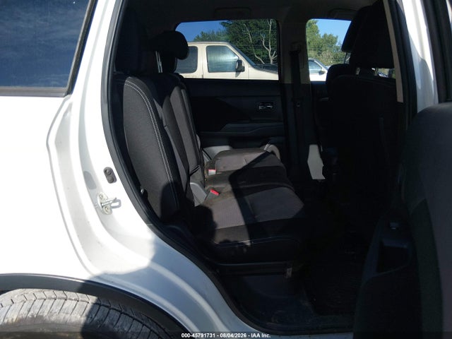Продаж на аукціоні авто 2016 Mitsubishi Outlander Es, vin: JA4AD2A39GZ003816, номер лоту: 45791731