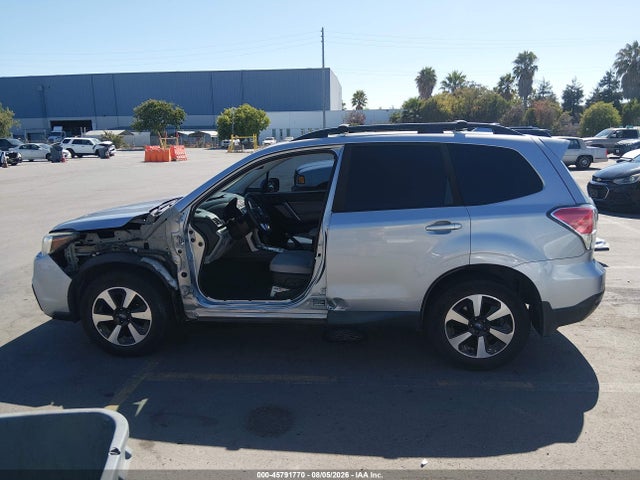 Subaru Forester 2.5i Premium 2017 JF2SJAEC8HH512392 Image 15