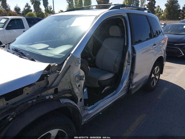 Subaru Forester 2.5i Premium 2017 JF2SJAEC8HH512392 Image 22