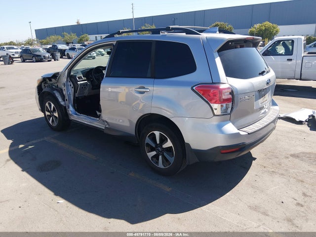 Subaru Forester 2.5i Premium 2017 JF2SJAEC8HH512392 Image 3