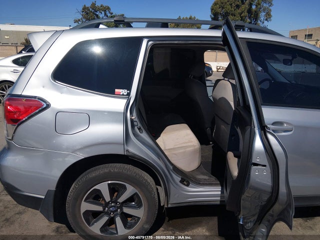 Subaru Forester 2.5i Premium 2017 JF2SJAEC8HH512392 Image 8