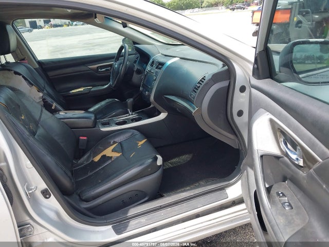 2015 Nissan Altima 2.5 Sl მანქანა იყიდება აუქციონზე, vin: 1N4AL3APXFC426266, აუქციონის ნომერი: 45791797