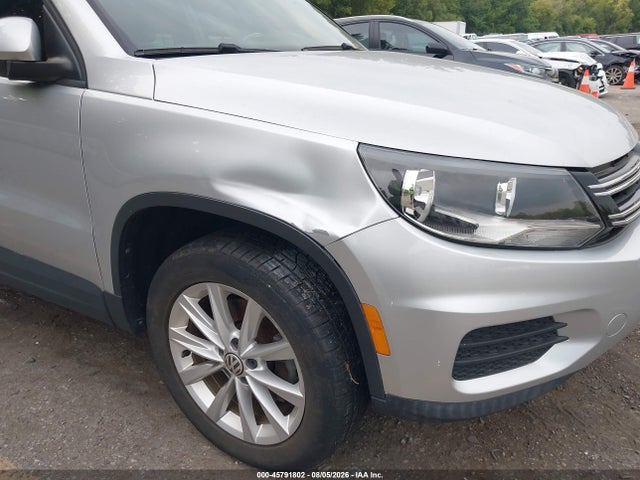 Aukcja sprzedaży 2017 Volkswagen Tiguan 2.0t/2.0t S, vin: WVGAV7AX9HK042768, numer aukcji: 45791802