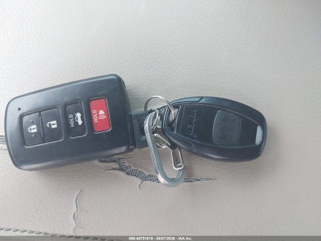 2014 Toyota Camry Xle მანქანა იყიდება აუქციონზე, vin: 4T1BF1FK3EU823796, აუქციონის ნომერი: 45791816