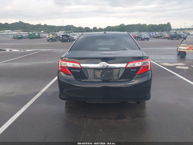 2014 Toyota Camry Xle მანქანა იყიდება აუქციონზე, vin: 4T1BF1FK3EU823796, აუქციონის ნომერი: 45791816