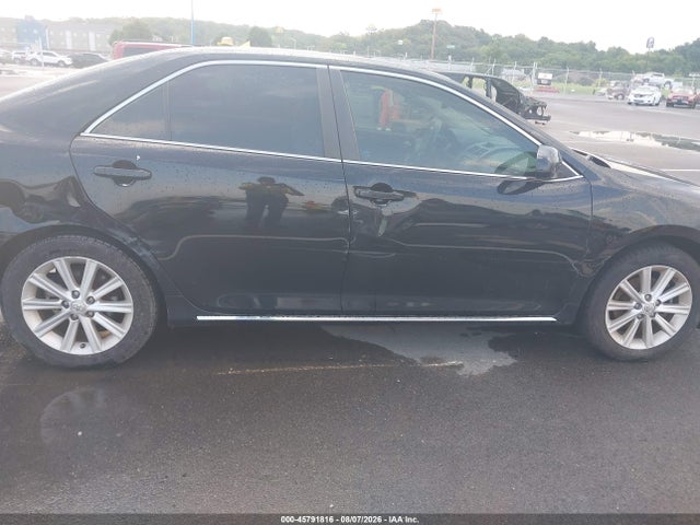 2014 Toyota Camry Xle მანქანა იყიდება აუქციონზე, vin: 4T1BF1FK3EU823796, აუქციონის ნომერი: 45791816