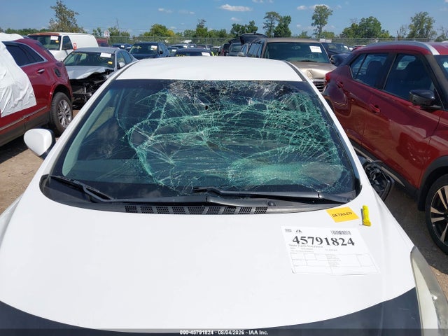 2016 Hyundai Elantra Se მანქანა იყიდება აუქციონზე, vin: 5NPDH4AE5GH786161, აუქციონის ნომერი: 45791824