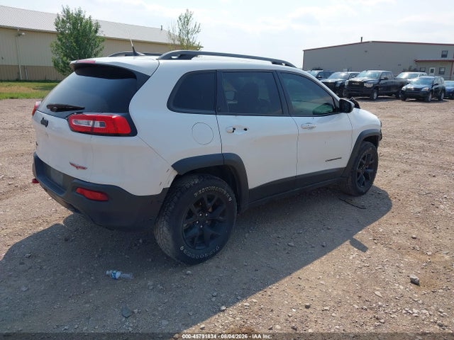 2016 Jeep Cherokee Trailhawk მანქანა იყიდება აუქციონზე, vin: 1C4PJMBS4GW199126, აუქციონის ნომერი: 45791834