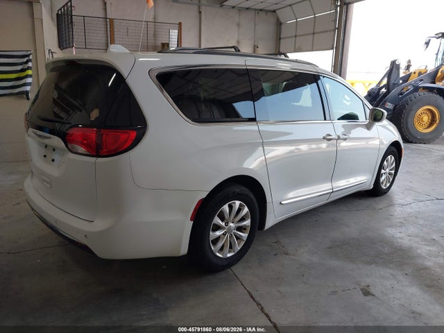 Chrysler Pacifica Touring L 2019 2C4RC1BG1KR680630 Image 4