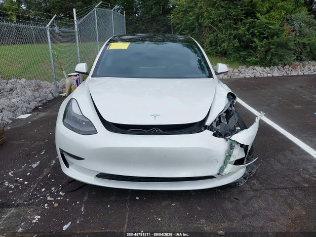 Tesla Model 3 Performance Dual Motor All-wheel Drive 2023 5YJ3E1EC6PF481987 Image 12