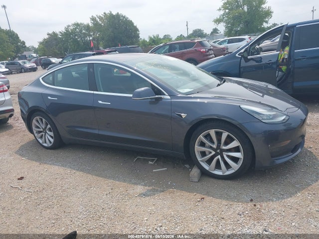 Продаж на аукціоні авто 2018 Tesla Model 3 Long Range/performance, vin: 5YJ3E1EB5JF087377, номер лоту: 45791876