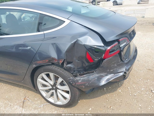 Продаж на аукціоні авто 2018 Tesla Model 3 Long Range/performance, vin: 5YJ3E1EB5JF087377, номер лоту: 45791876
