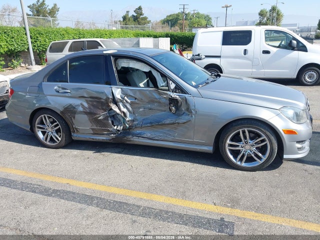 Aukcja sprzedaży 2014 Mercedes-benz C 250 Sport, vin: WDDGF4HB5EA962957, numer aukcji: 45791888