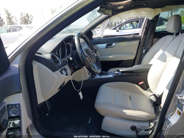 Aukcja sprzedaży 2014 Mercedes-benz C 250 Sport, vin: WDDGF4HB5EA962957, numer aukcji: 45791888
