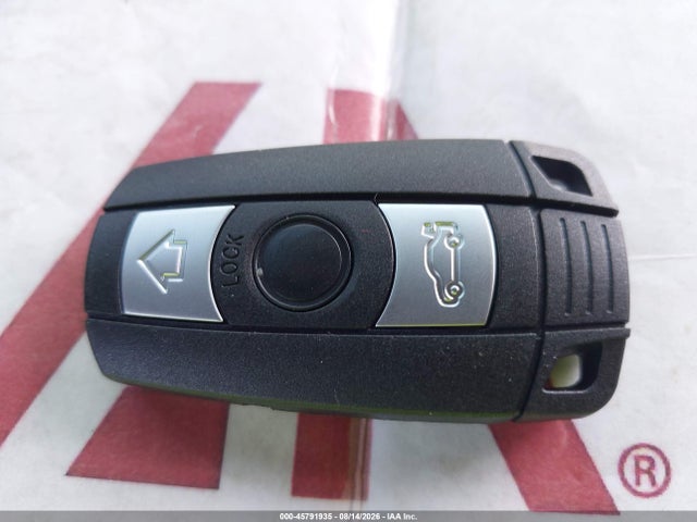 2011 Bmw 328i მანქანა იყიდება აუქციონზე, vin: WBAPH7C57BE852534, აუქციონის ნომერი: 45791935