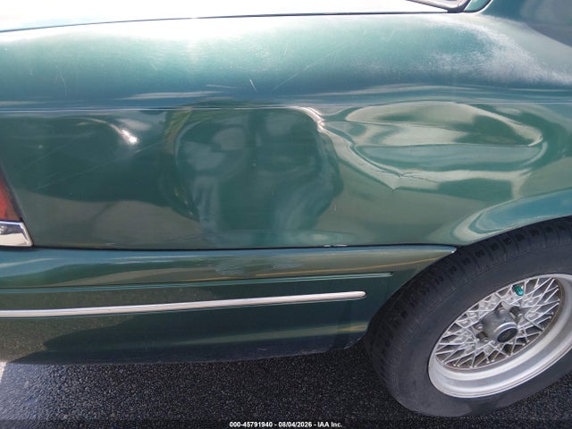 45791940 :رقم المزاد ، 2FAFP74W1YX158556 vin ، 2000 Ford Crown Victoria Lx مزاد بيع