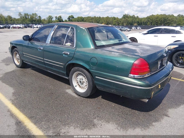 45791940 :رقم المزاد ، 2FAFP74W1YX158556 vin ، 2000 Ford Crown Victoria Lx مزاد بيع
