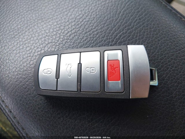 45792029 :رقم المزاد ، WVWMN7AN6BE714422 vin ، 2011 Volkswagen Cc Sport مزاد بيع