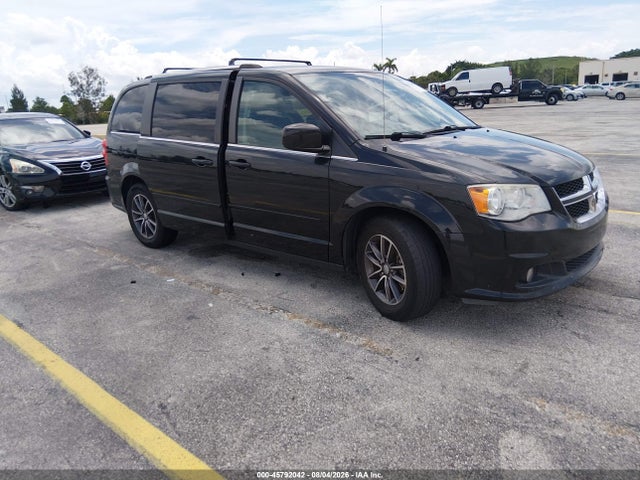 45792042 :رقم المزاد ، 2C4RDGCG2HR715618 vin ، 2017 Dodge Grand Caravan Sxt مزاد بيع