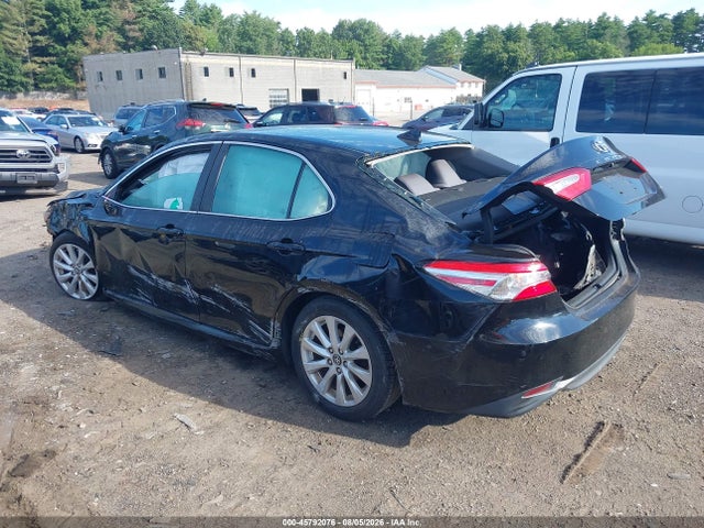 2020 Toyota Camry Le მანქანა იყიდება აუქციონზე, vin: 4T1C11AK9LU932254, აუქციონის ნომერი: 45792076