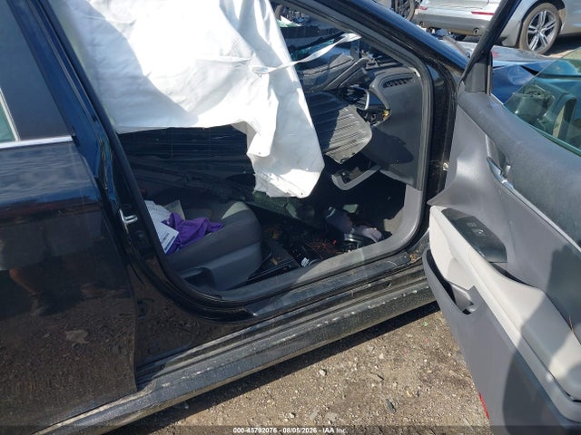 2020 Toyota Camry Le მანქანა იყიდება აუქციონზე, vin: 4T1C11AK9LU932254, აუქციონის ნომერი: 45792076