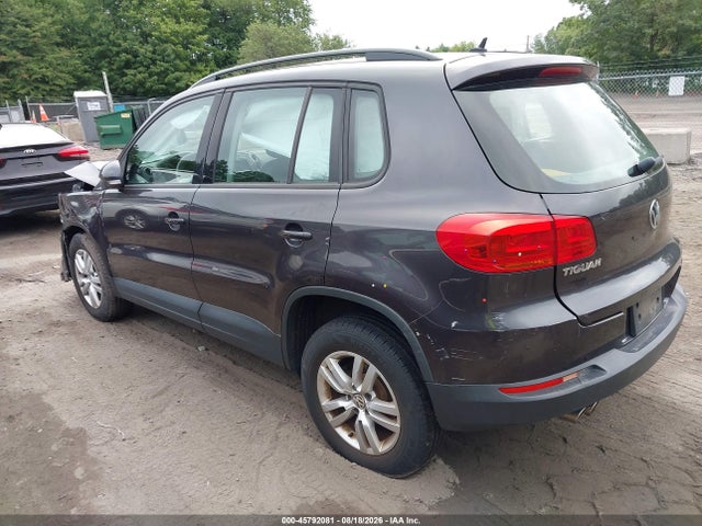 2016 Volkswagen Tiguan S მანქანა იყიდება აუქციონზე, vin: WVGBV7AX5GW578371, აუქციონის ნომერი: 45792081