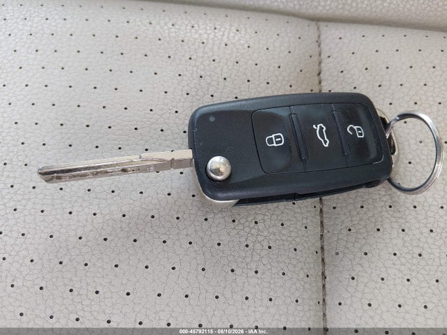 2013 Volkswagen Tiguan Se მანქანა იყიდება აუქციონზე, vin: WVGBV3AX4DW057260, აუქციონის ნომერი: 45792115