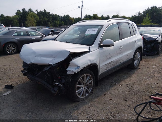 2013 Volkswagen Tiguan Se მანქანა იყიდება აუქციონზე, vin: WVGBV3AX4DW057260, აუქციონის ნომერი: 45792115