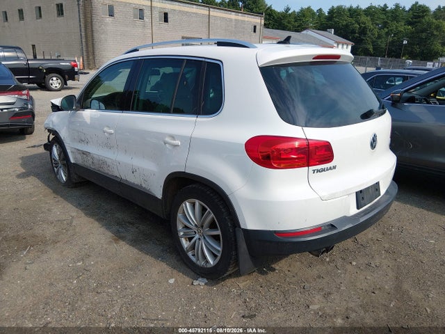 2013 Volkswagen Tiguan Se მანქანა იყიდება აუქციონზე, vin: WVGBV3AX4DW057260, აუქციონის ნომერი: 45792115